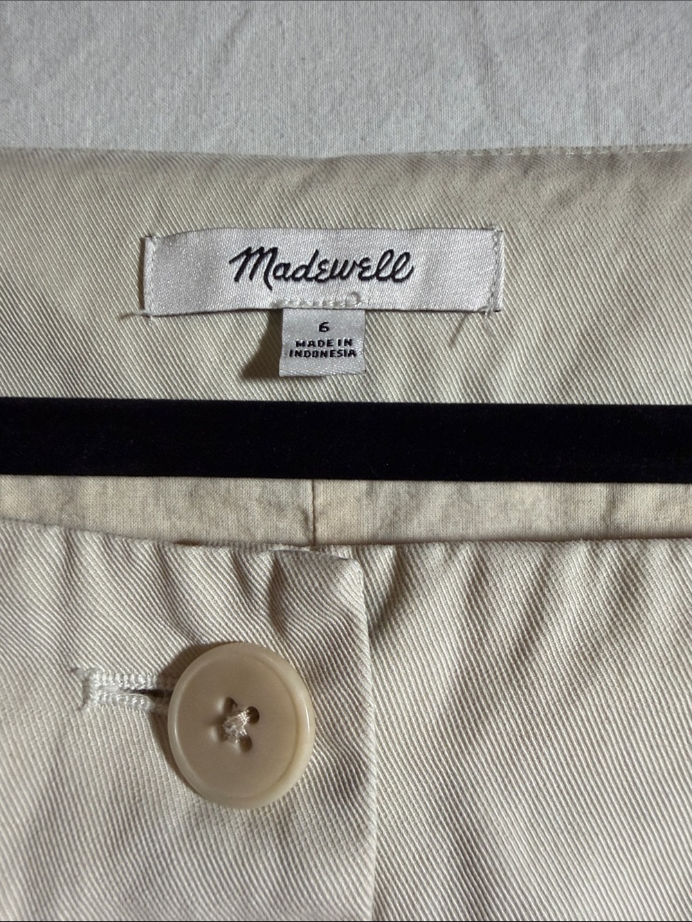 Madewell Ivory Button-Front Linen-Blend Vest - Picture 2 of 5